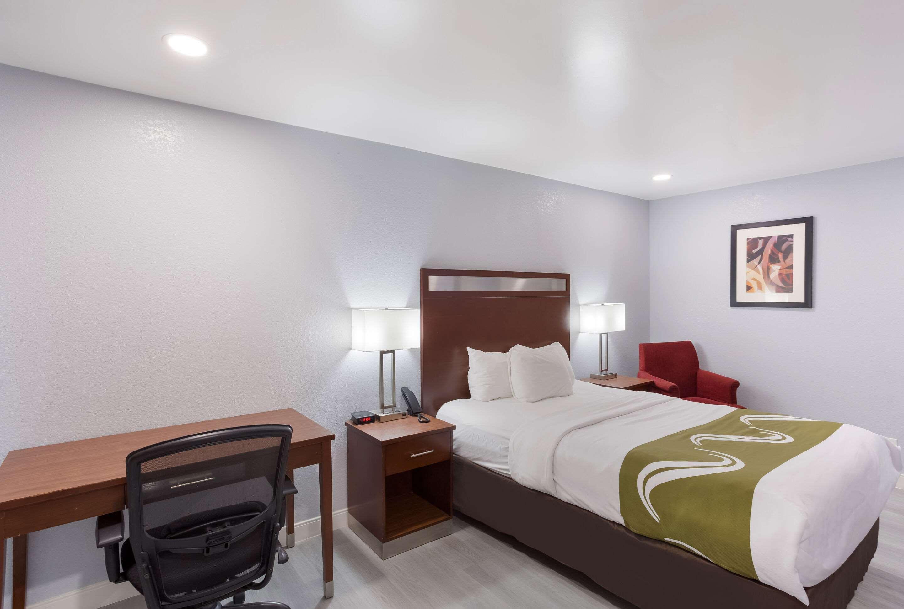 Quality Inn Redding Near I-5 Екстер'єр фото