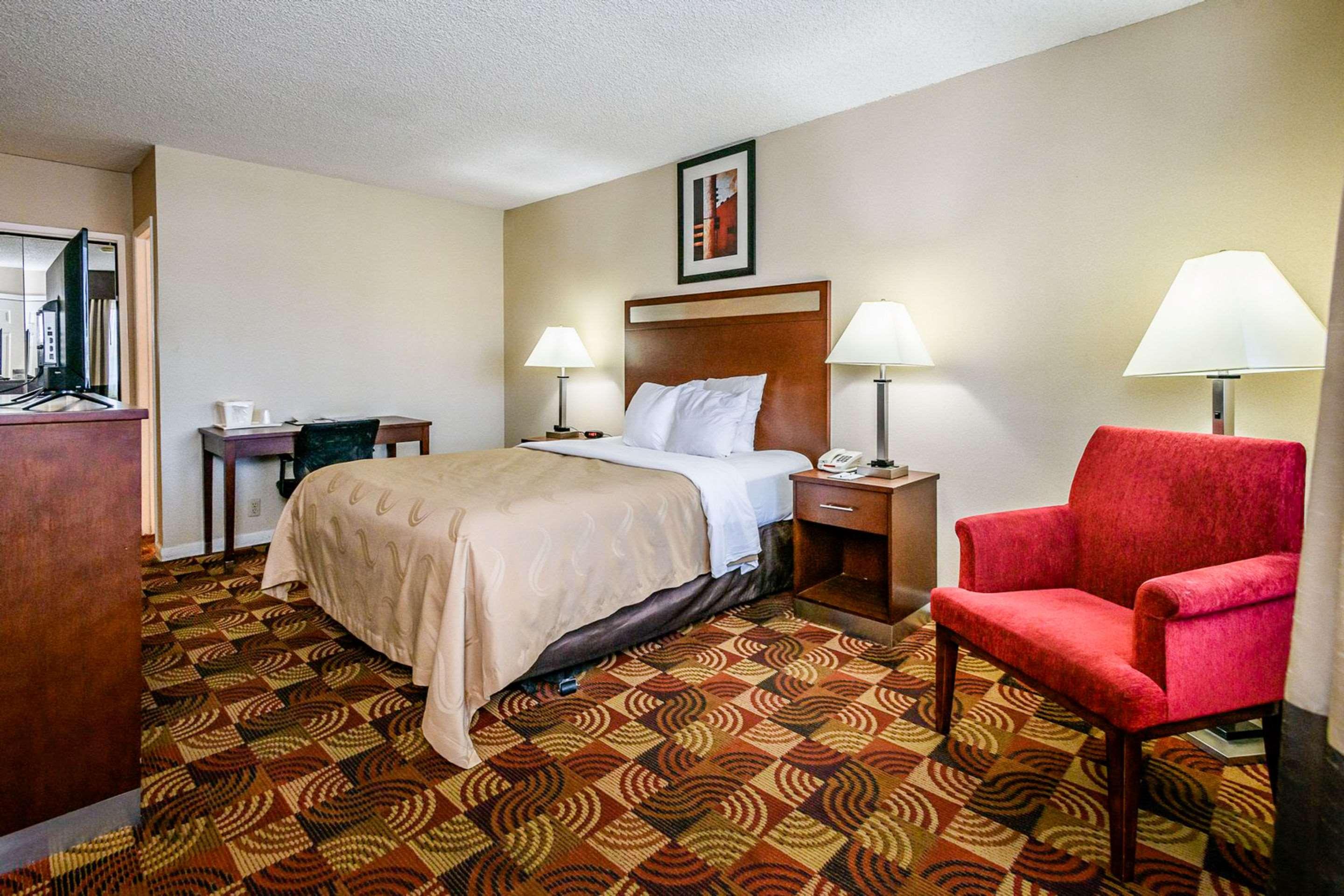 Quality Inn Redding Near I-5 Екстер'єр фото