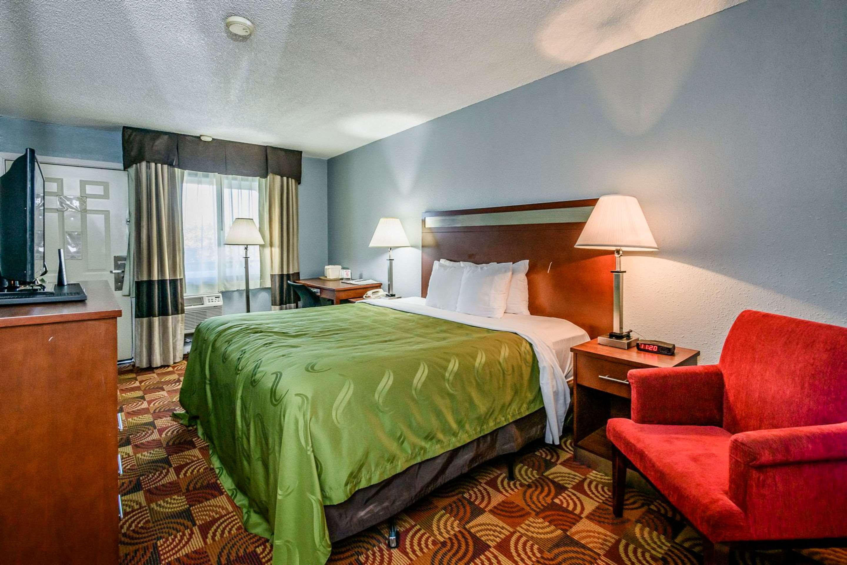 Quality Inn Redding Near I-5 Екстер'єр фото
