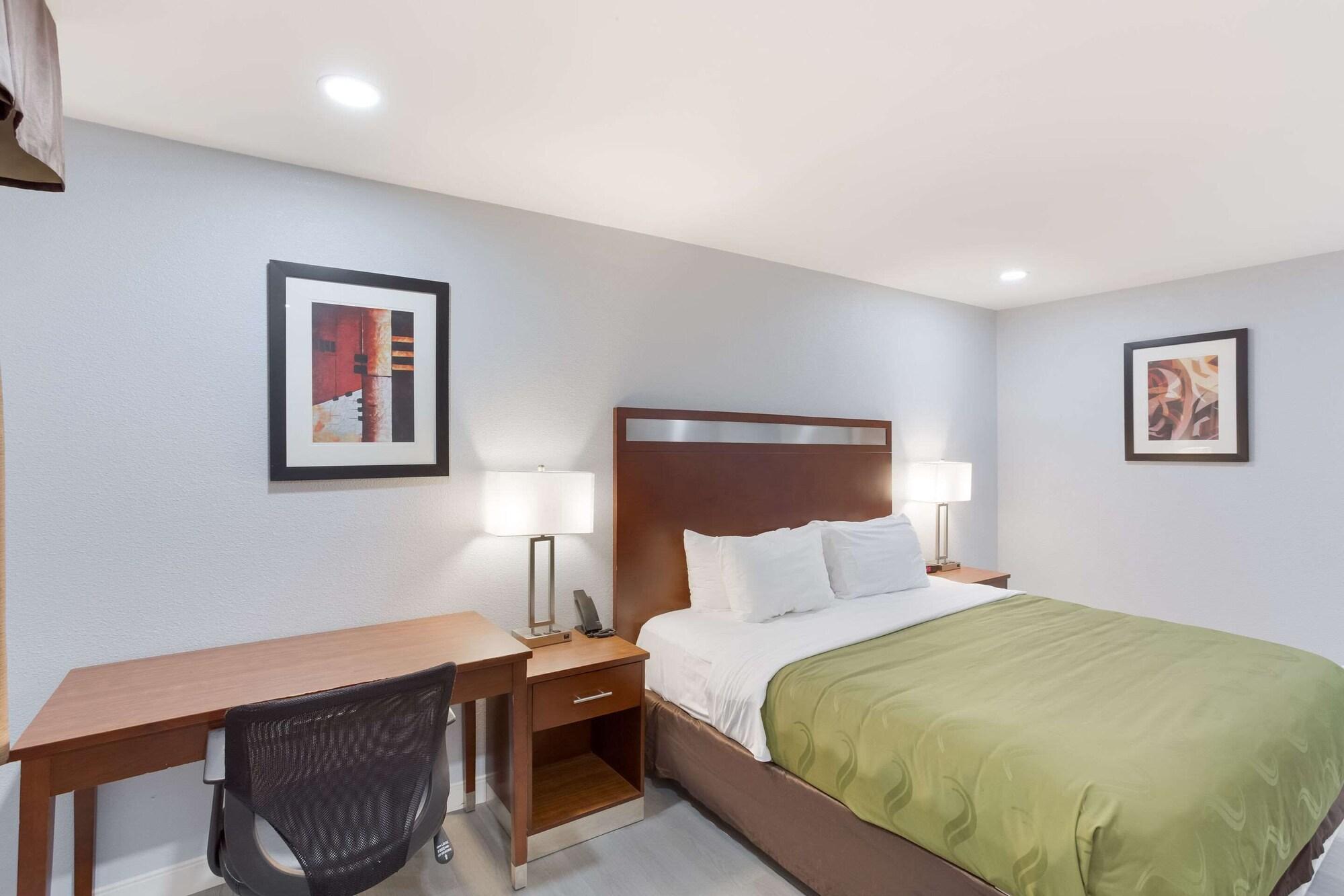 Quality Inn Redding Near I-5 Екстер'єр фото