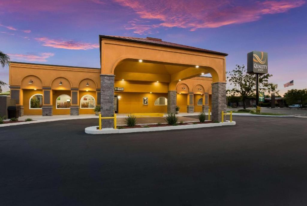 Quality Inn Redding Near I-5 Екстер'єр фото