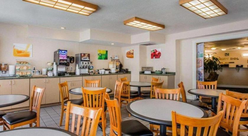 Quality Inn Redding Near I-5 Екстер'єр фото
