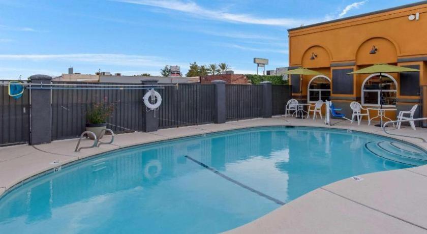 Quality Inn Redding Near I-5 Екстер'єр фото